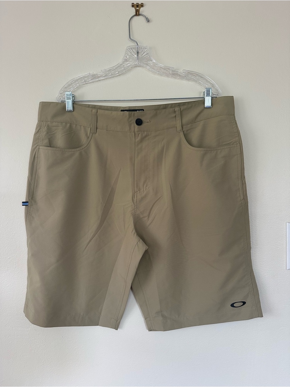 Oakley Men's Tan Hybrid Performance Shorts